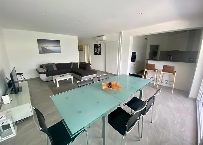 Lungolago Rosso 아파트 *